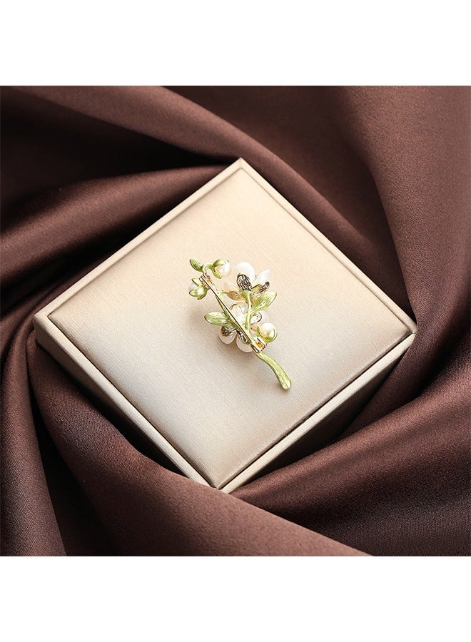 Beyond Phoenix Tail Brooch, Anti Rust and Anti Fading Alloy Brooch Pins, Jasmine Flower Shaped Clothing Brooch Corsage Scarf Clip Women Girls - Image 3