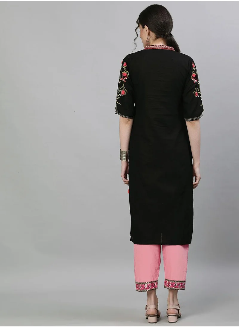 ISHIN Regular Fit Floral Pattern Round Neck Three-Quarter Sleeve Black Colour Knitted Cotton Kurta for Women with Mid-Rise Closure - A Must-Have for Every Wardrobe