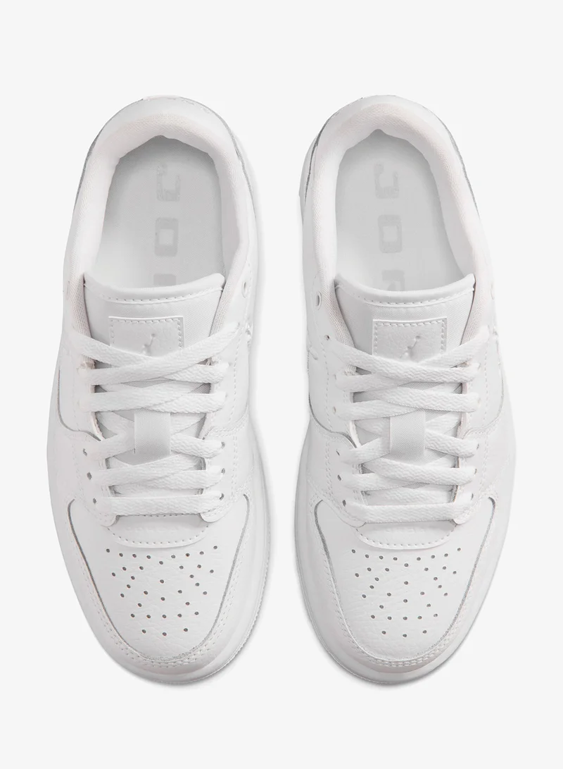 Jordan WHITE/PURE PLATINUM Youth Court Connect Low  | Best Price UAE