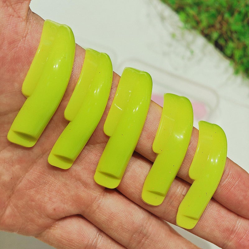 ICONSIAM Japanese Lash Lift Rods Cat Eye Lifting Shields Silicone Eyelash Perm Rod No Glue On Eyelid 5 Size Bright Pads For All Eyelashes Soft Lami Perm Roller Lift Lashes J Curl Extension Look Smooth Pad