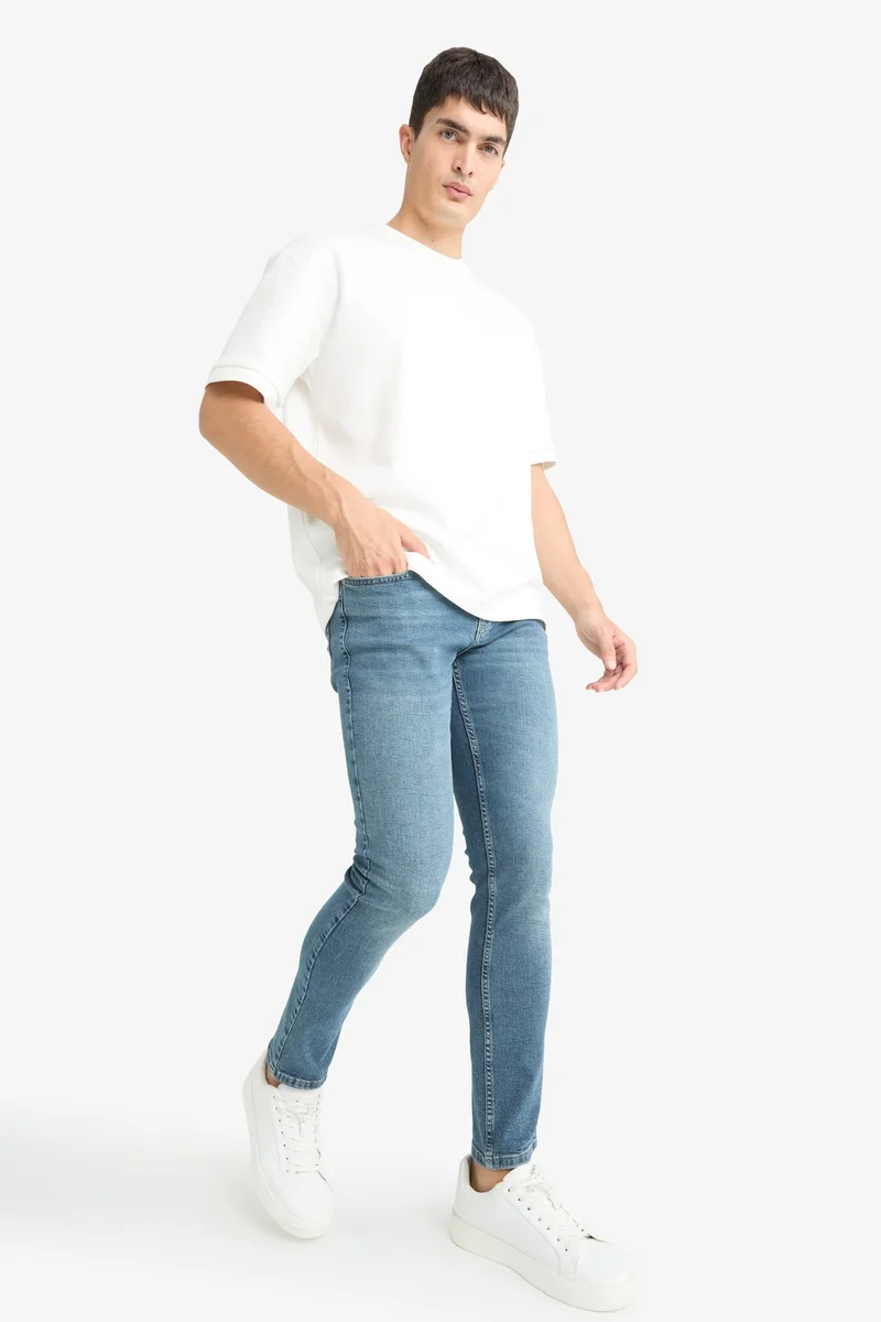Defacto  Pedro Slim Fit Regular Waist Skinny Leg Jeans for Men | Best Price UAE