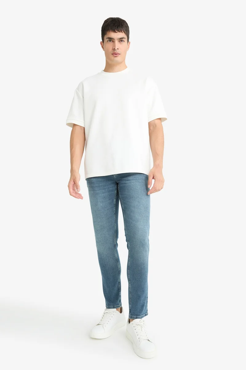Pedro Slim Fit Regular Waist Skinny Leg Jeans