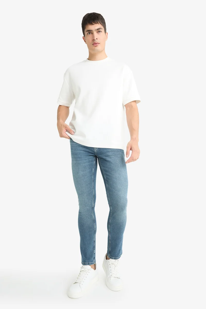 Defacto  Pedro Slim Fit Regular Waist Skinny Leg Jeans for Men | Best Price UAE