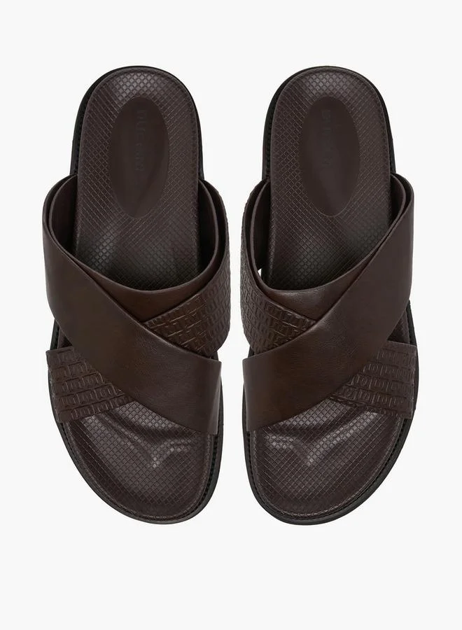 دوتشيني Men Monogram Textured Cross Strap Comfort Sandals