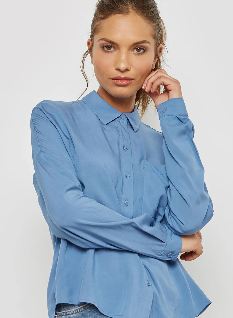 FOREVER 21 Back Slit Detail Shirt