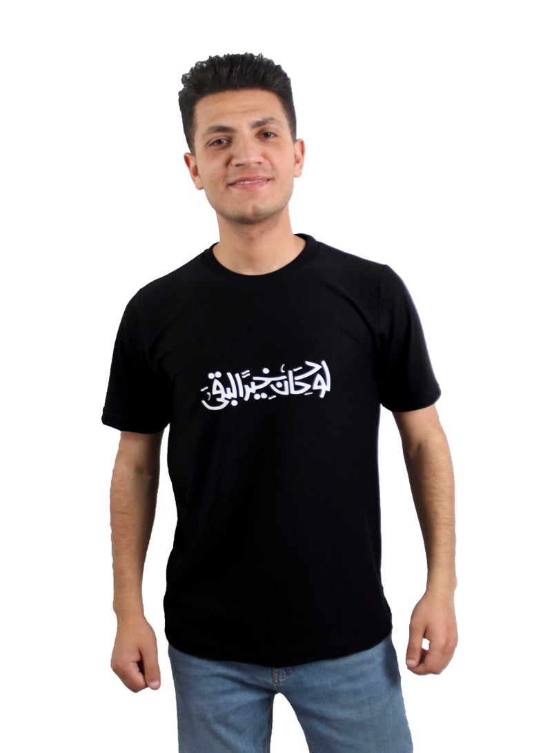 وان هاند تي شيرت قطن مطبوع "لو كان خيرآ لبقى" كم قصير برقبه دائرية - اسود - Image 1