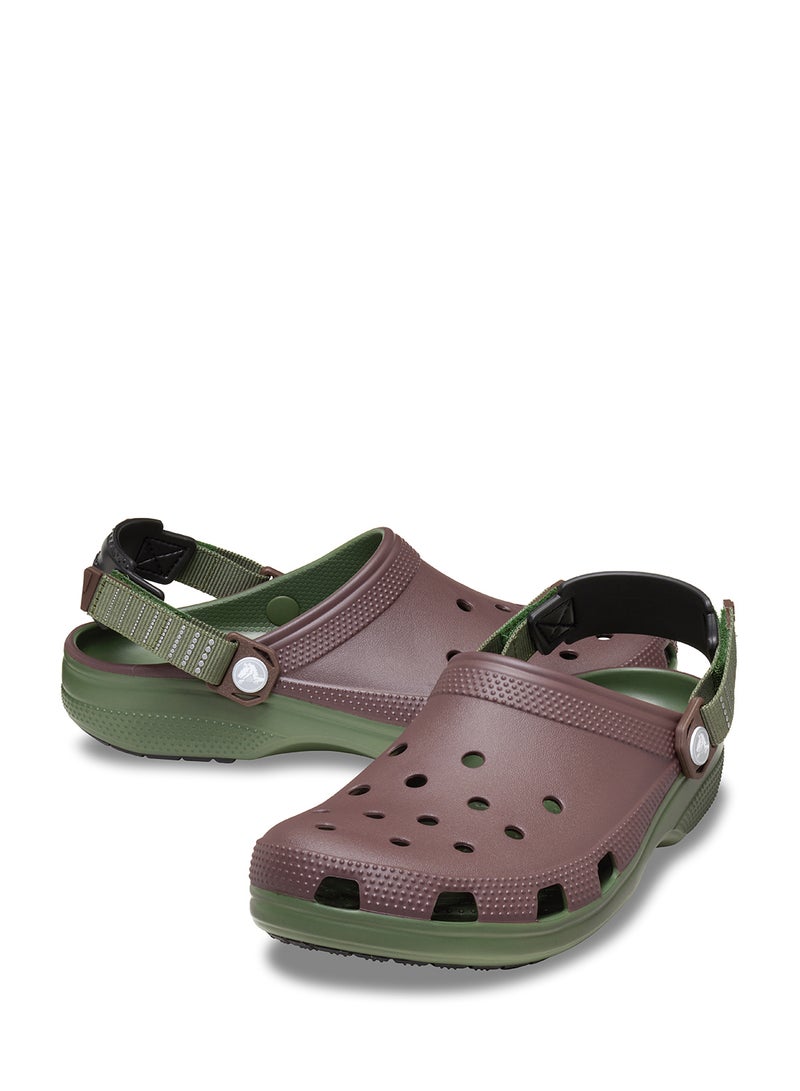 crocs Casual Classic Clog Sandals - Image 5
