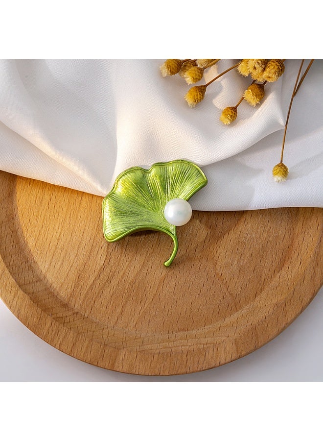 KUYING Fashionable Green Three-dimensional Leaf Creative Brooch
