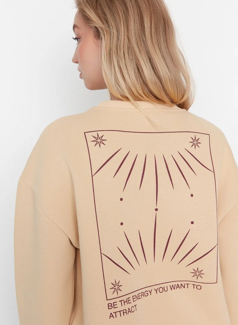 trendyol Crew Neck Graphic Sweatshirt
