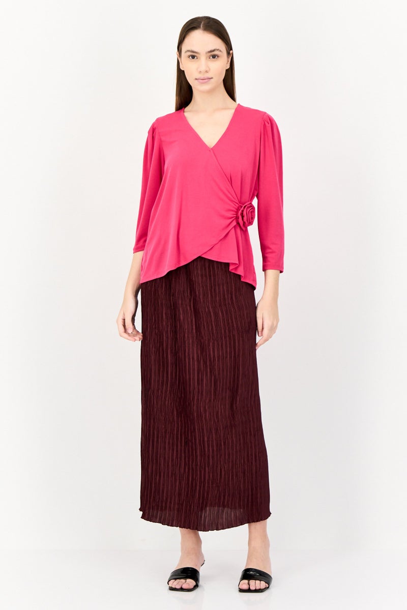 ADRIENNE VITTADINI بلوزة نسائية بأكمام طويلة على شكل حرف V، وردي - Image 3