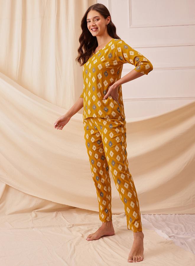 Clovia All-Over Print Notch Neck Top and Pyjama Set - Image 2
