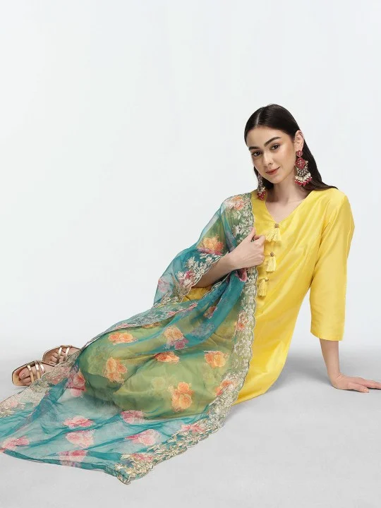 ISHIN Women'S Yellow Polyester Blend Embellished Tunic Full Length Pleat Front Straight Fit Kurta Set