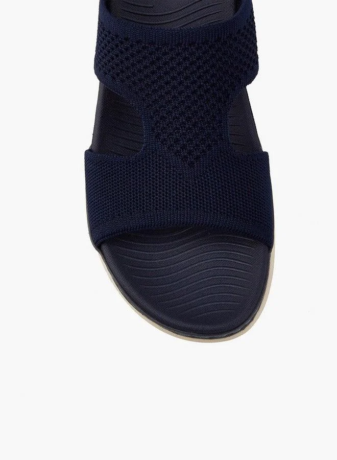 فلورا بيلا من شو إكسبرس صنادل سهلة الارتداء بنقوش