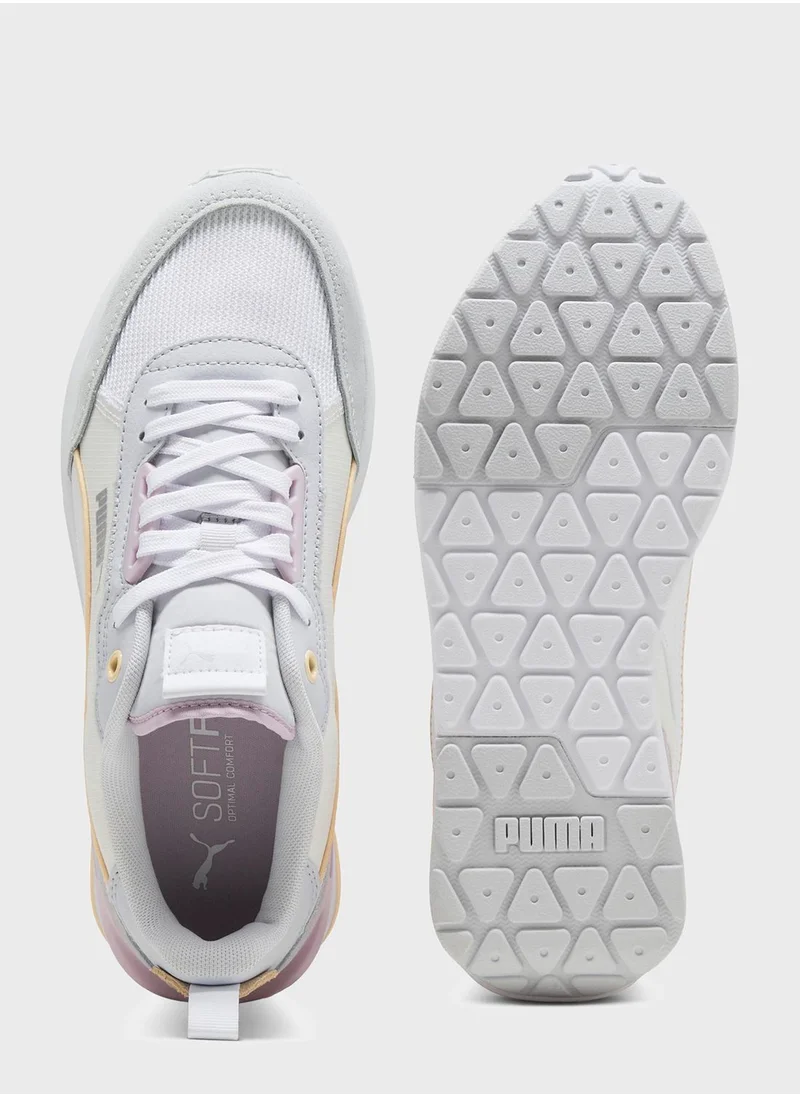 PUMA R22 Sneakers