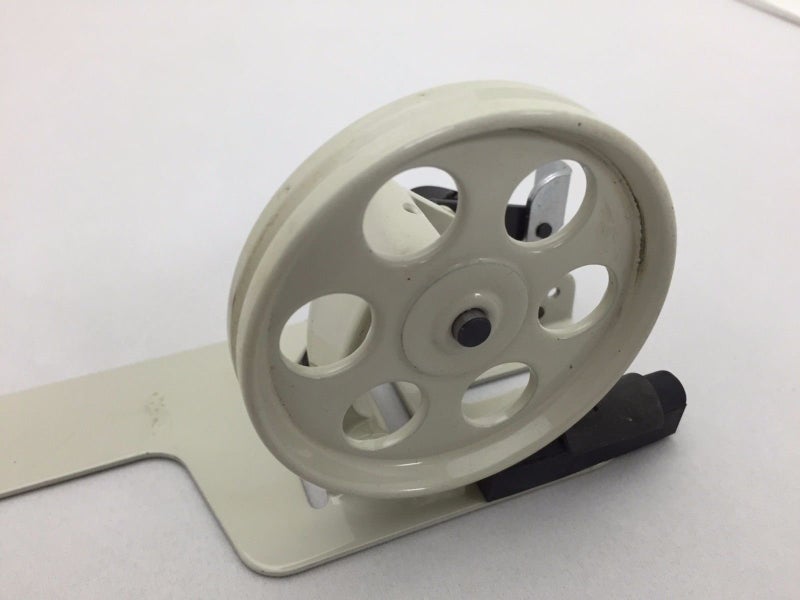 Juki مغزل أبيض كبير لآلات الخياطة الصناعية - Image 2