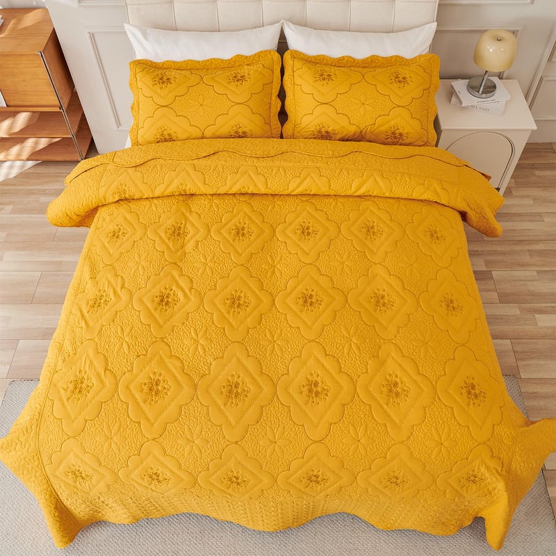 Cmfshape Floral Embroidery Quilt Set,3 Pieces Queen Quilt Bedding Set,Classic Diamond Pattern Quilts,Ultra Soft Lightweight Reversible Bedspread Coverlets for All Season(Gold,90"x90") - Image 2