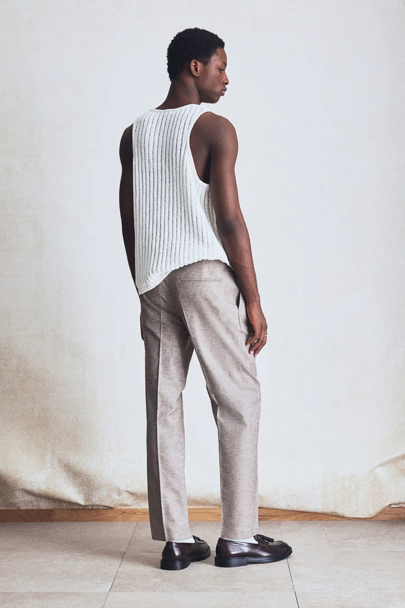 اتش اند ام بنطلون بقصة عادية من مزيج الكتان