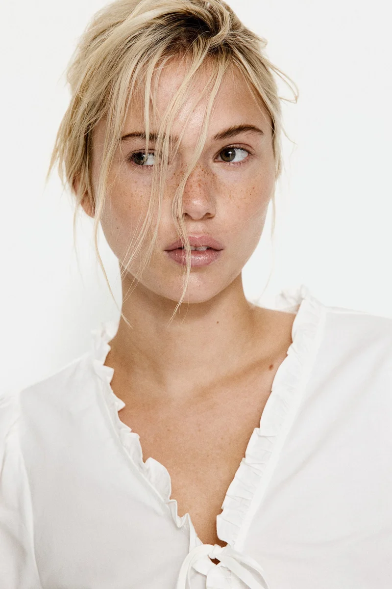 H&M Broderie anglaise cotton blouse