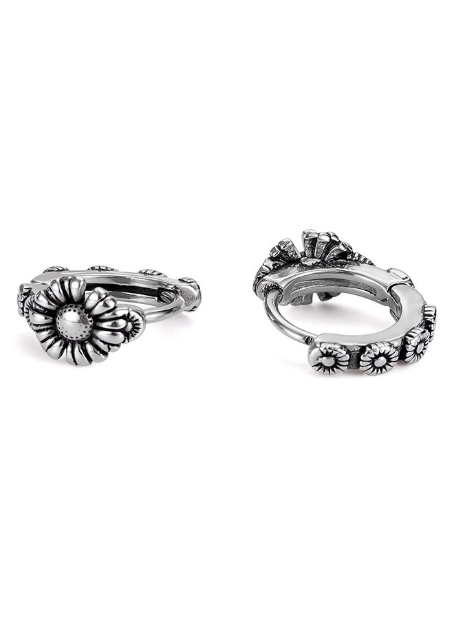 Niche Earrings, Personalized Trend, Titanium Steel, Retro, Old-Fashioned Daisy, Unisex Earrings - Image 1