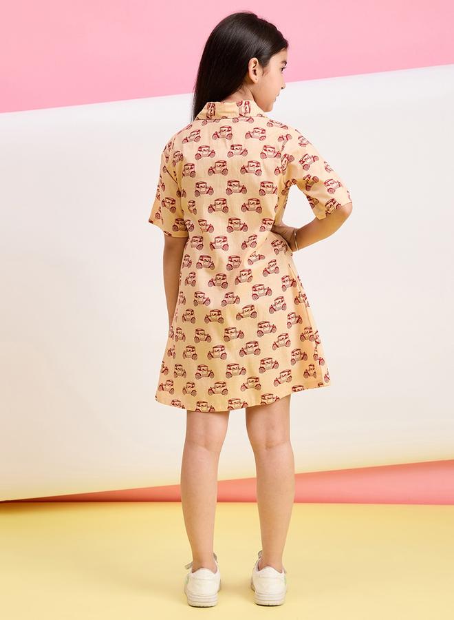 ستايلو بج طقم 3 قطع: تي شيرت بطبعة جرافيك سيارة، كروب توب وشورت سادة من ستايلي - Image 4