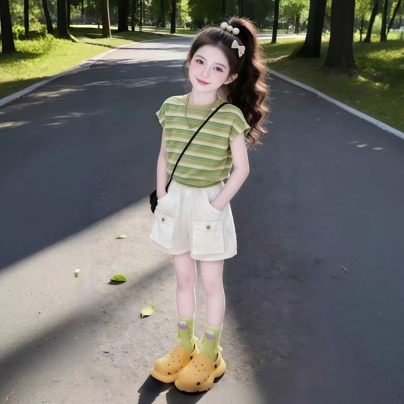 Girls'' Summer Outfit New Style Children''s Loose-Fitting Korean-Style Short-Sleeve Fashionable Workwear Shorts Two-Piece Set - Image 4