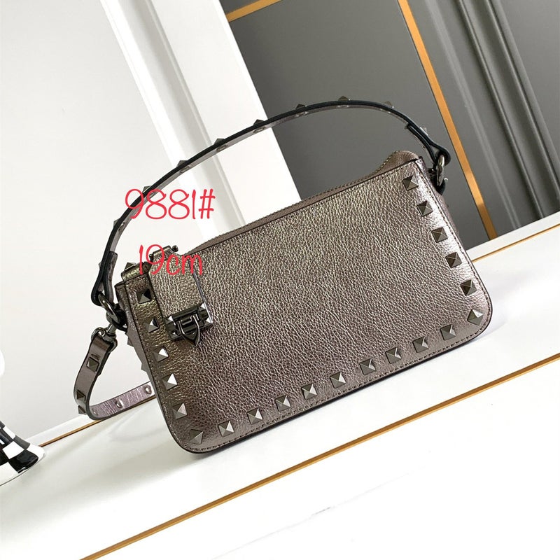 Luxury Lichee Pattern Calfskin Womens Bag Gray
