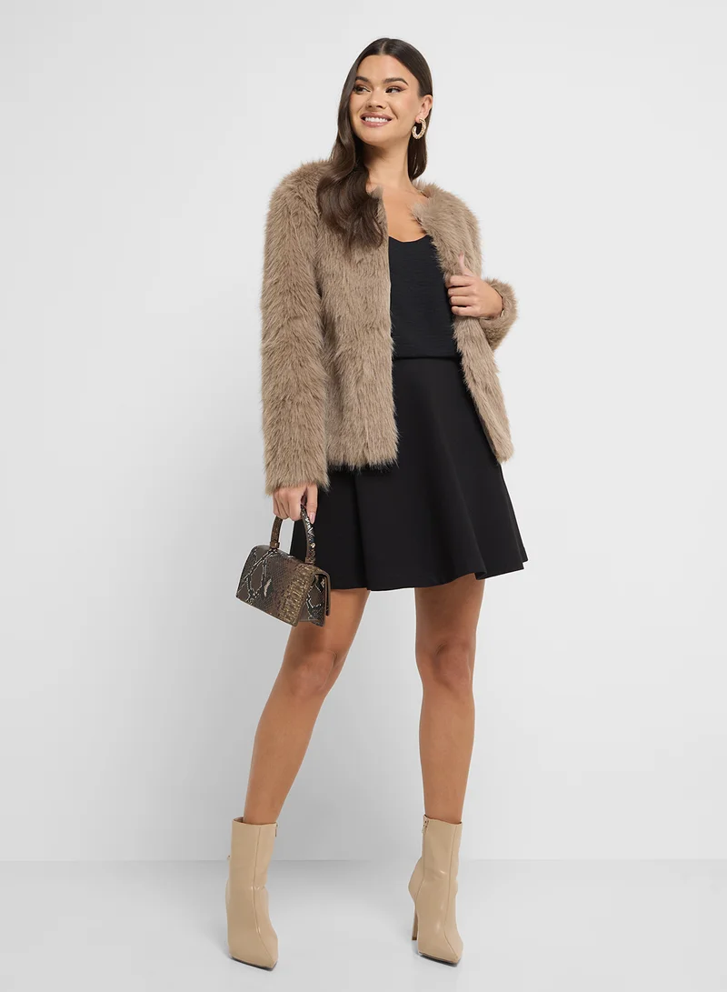 جينجر Faux Fur Open Front Coat