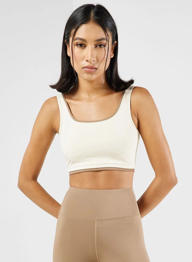 فورورد Contrast Trim Sports Bra & 3/4Th Leggign Set