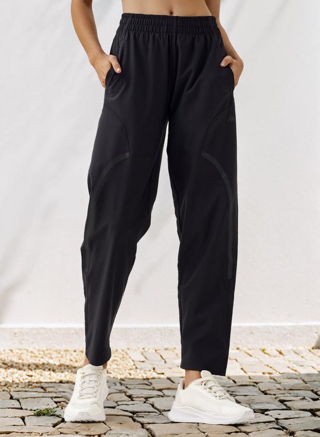 كابا بنطلون كابا بتفاصيل شعار وجيوب - Image 1