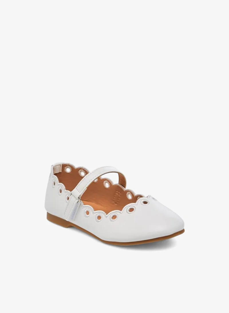 جونيورز حذاء باليرينا بناتي بتفاصيل مقوسة وإغلاق بشريط لاصق