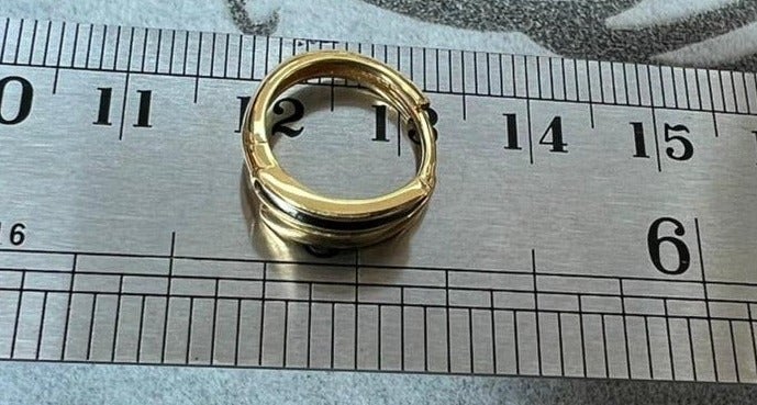 روبي آرت الذهب أقراط نسائية من الذهب الخالص عيار 18 قيراطًا - أنيقة وخفيفة الوزن - 3.6 جرام - Image 3