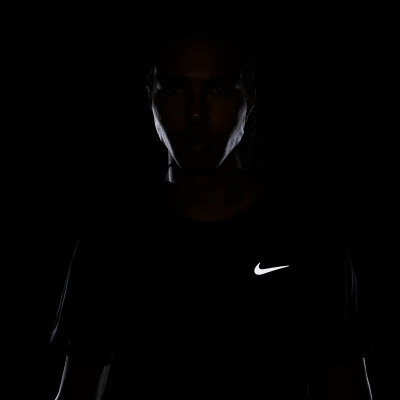 Nike Men's Dri-FIT Miler Running Top