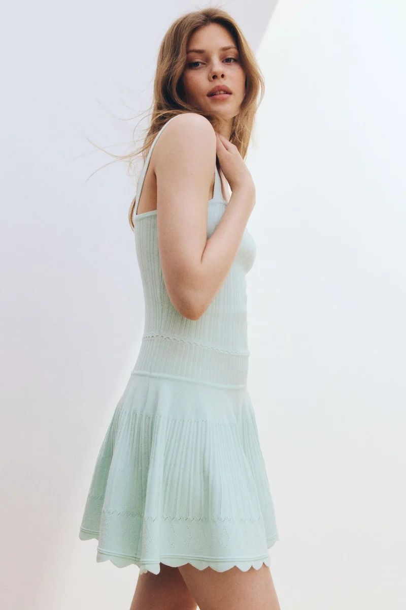 H&M Knitted flared-skirt dress