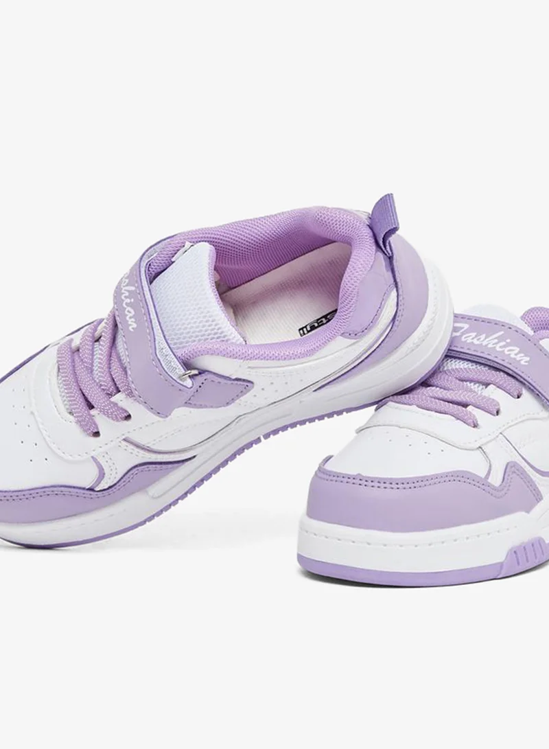 ستايلي اكتيف سنيكرز بألوان متداخلة، مقدمة دائرية مع شريط خلفي