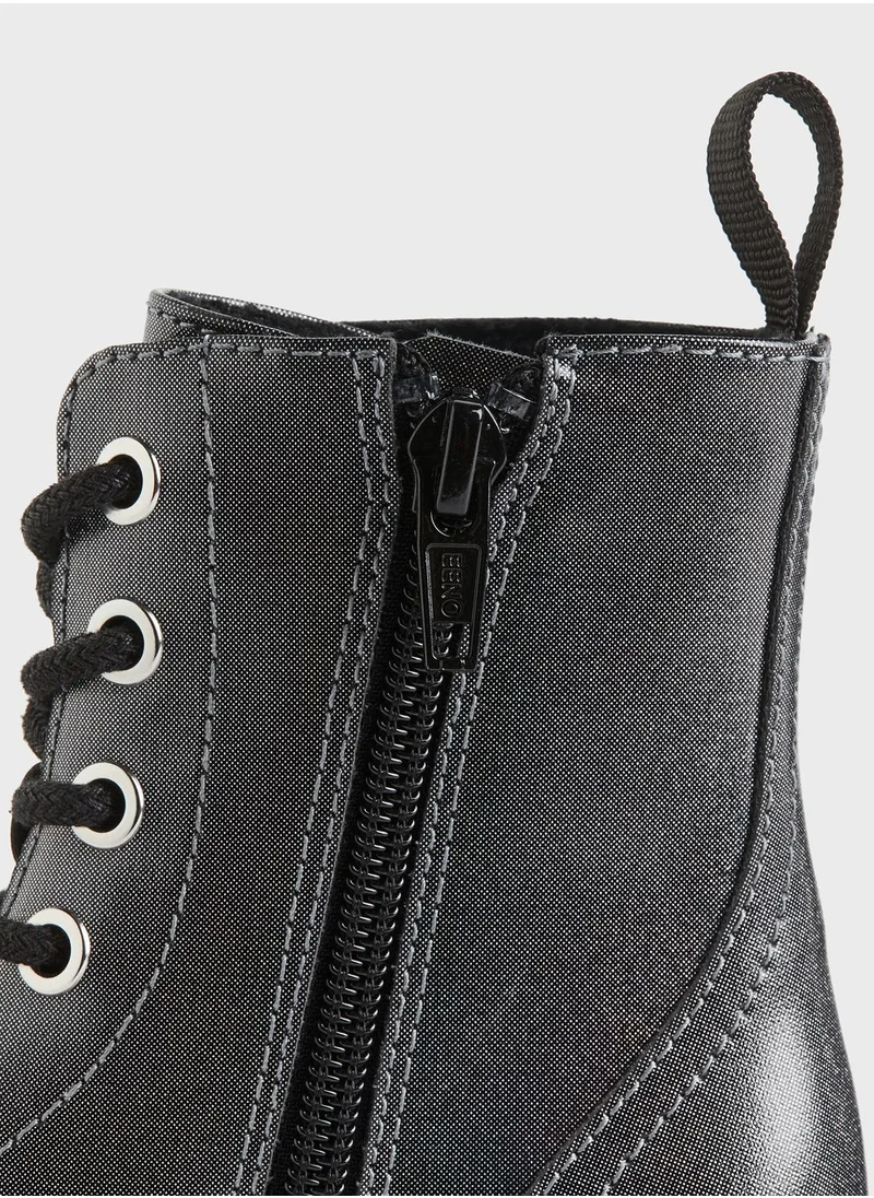 اتش اند ام Kids Lace Up Boots