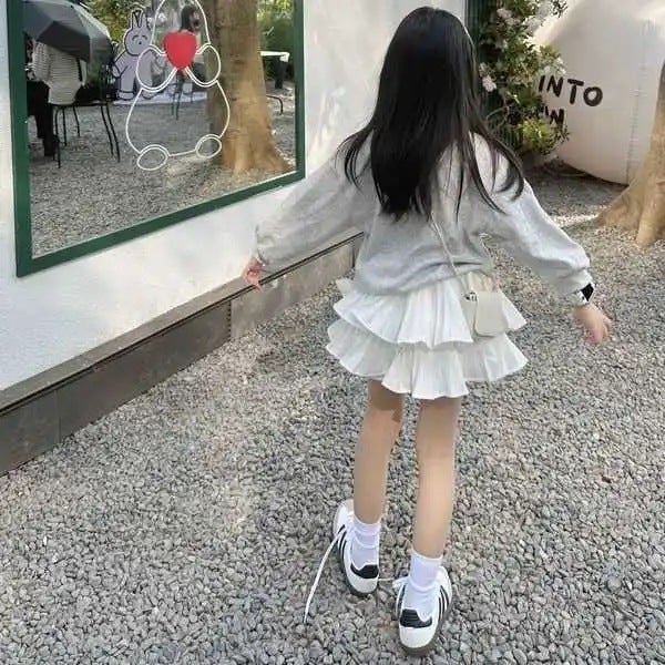 Spring 2024 New Korean Style Girls Stylish Cake Skirt Little Girls College Style All-match Pleated Trendy Skirt White cake skirt 