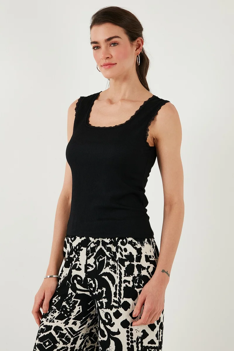 Lela Slim Fit Thick Strap Lace Square Neck Crepe Tank Women's UNDERSHIRT 5864979