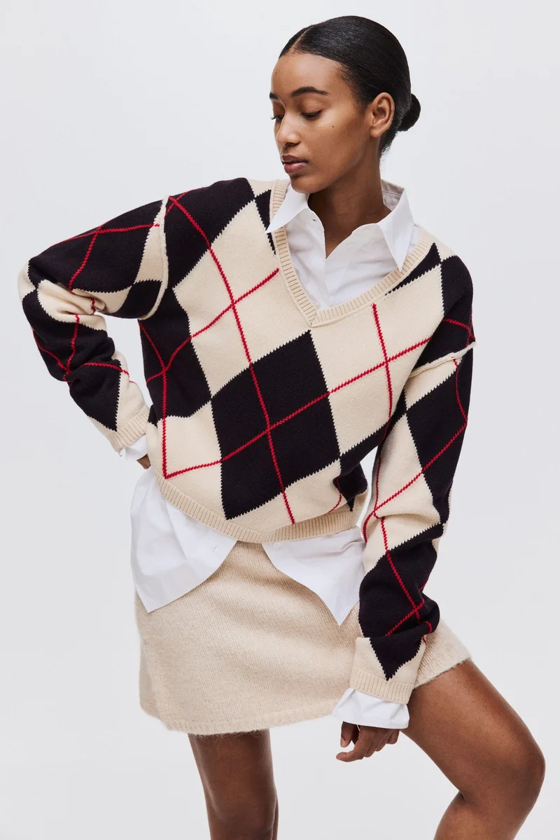 اتش اند ام تنورة ميني محبوكة