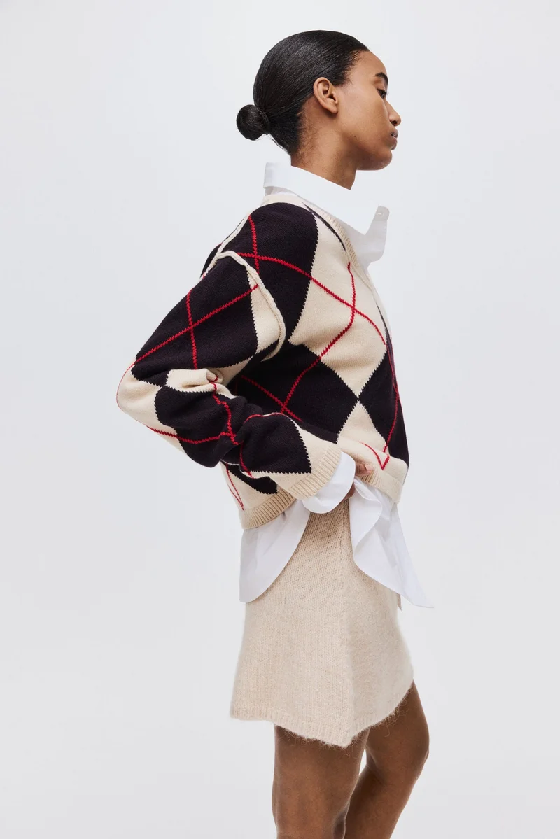 اتش اند ام تنورة ميني محبوكة