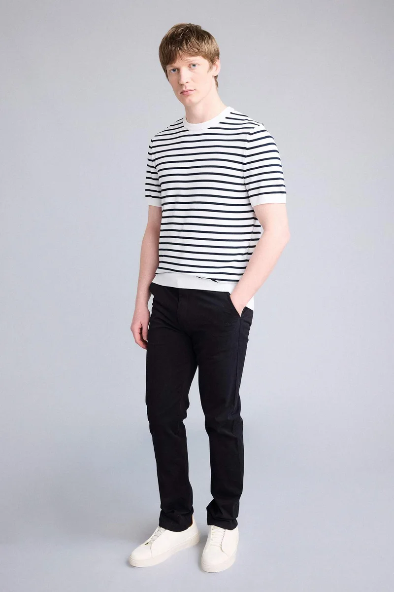 ديفاكتو Regular Hem Trousers