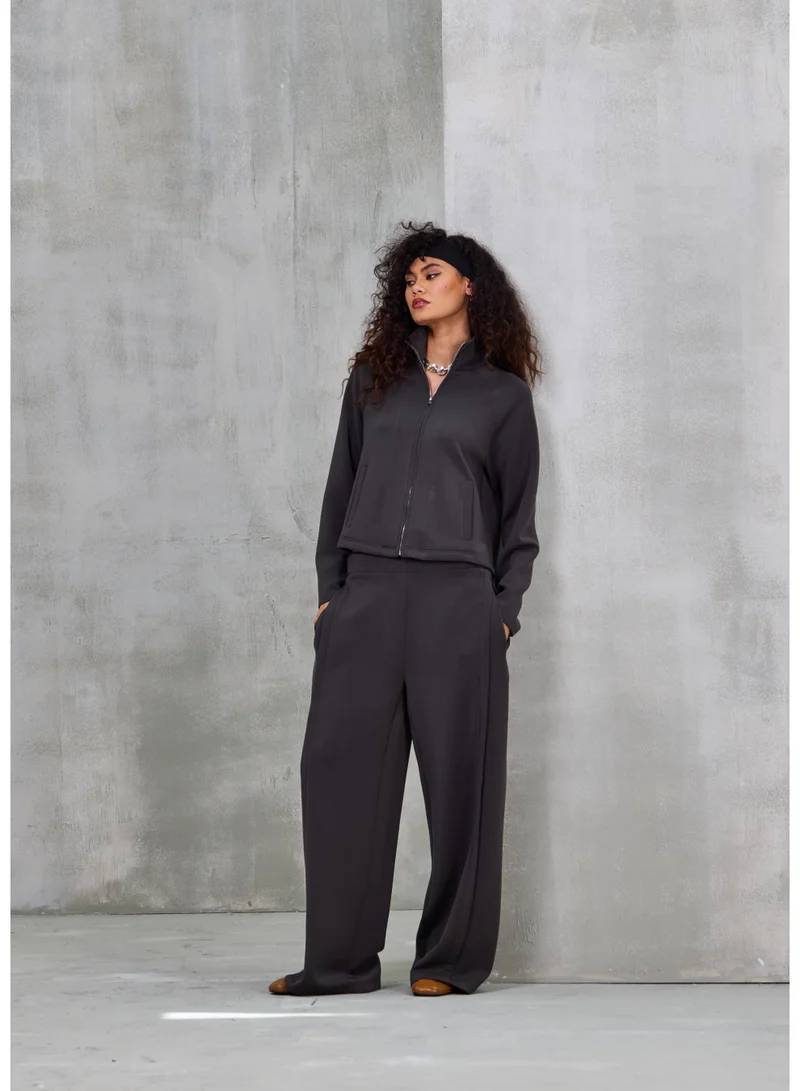 أشيتا فرنانديز High-Neck Zip-Up Jacket Top – Charcoal Grey