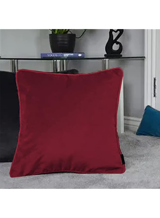 Zaboon In House | square Velvet Decorative Cushions Solid Design - 45x45 cm - Burgundy - Image 1