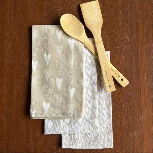 Oak & Lily Set of 3 Kitchen Napkins | Dish Towels | 100% Cotton | Premium European Quality | Washable, Large Size (40 * 60cm) Kitchen Cloth for Roti, Cleaning, Drying, Wiping | Beige Heart Print - Image 4
