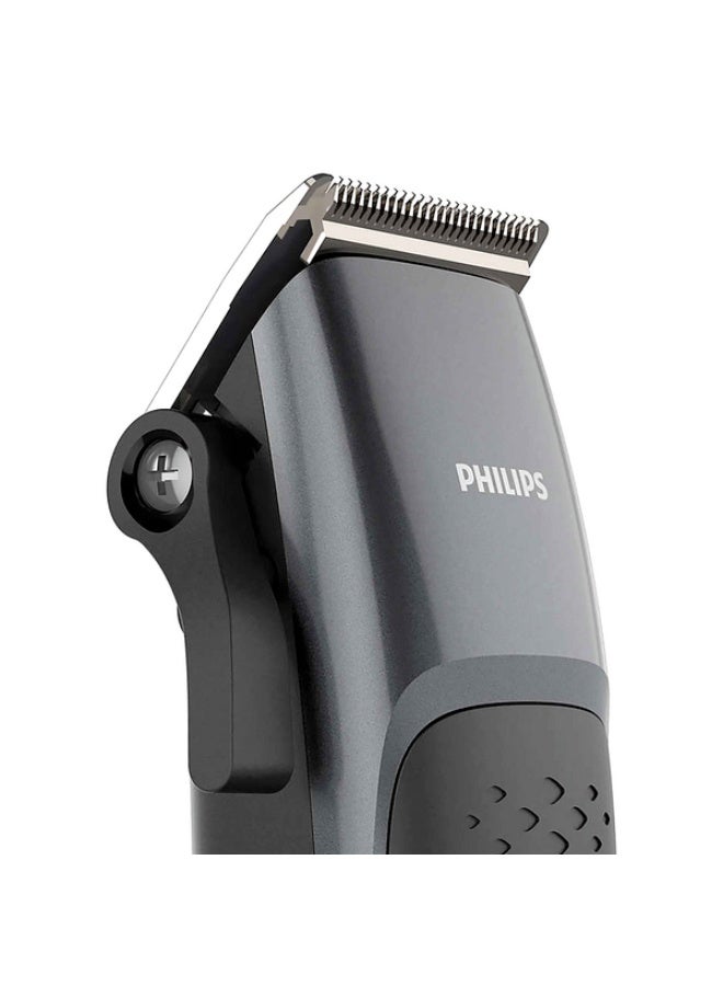 فيليبس ماكينة قص الشعر عالية الجودة بشفرة فولاذية مع أربعة ملحقات باللون الأسود HC3100/13 - Image 4