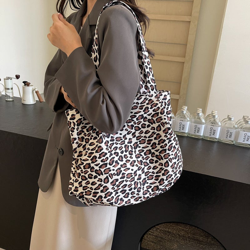 Japanese And Korean Artistic Retro Leopard Print Canvas Bag Women'S Large Capacity Casual Tote Bag Student Class Tutor Bag Handbag - Image 3