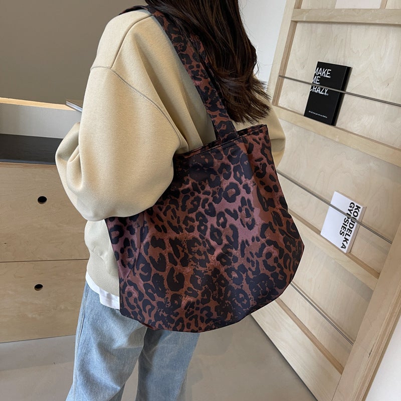 Japanese And Korean Artistic Retro Leopard Print Canvas Bag Women'S Large Capacity Casual Tote Bag Student Class Tutor Bag Handbag - Image 4