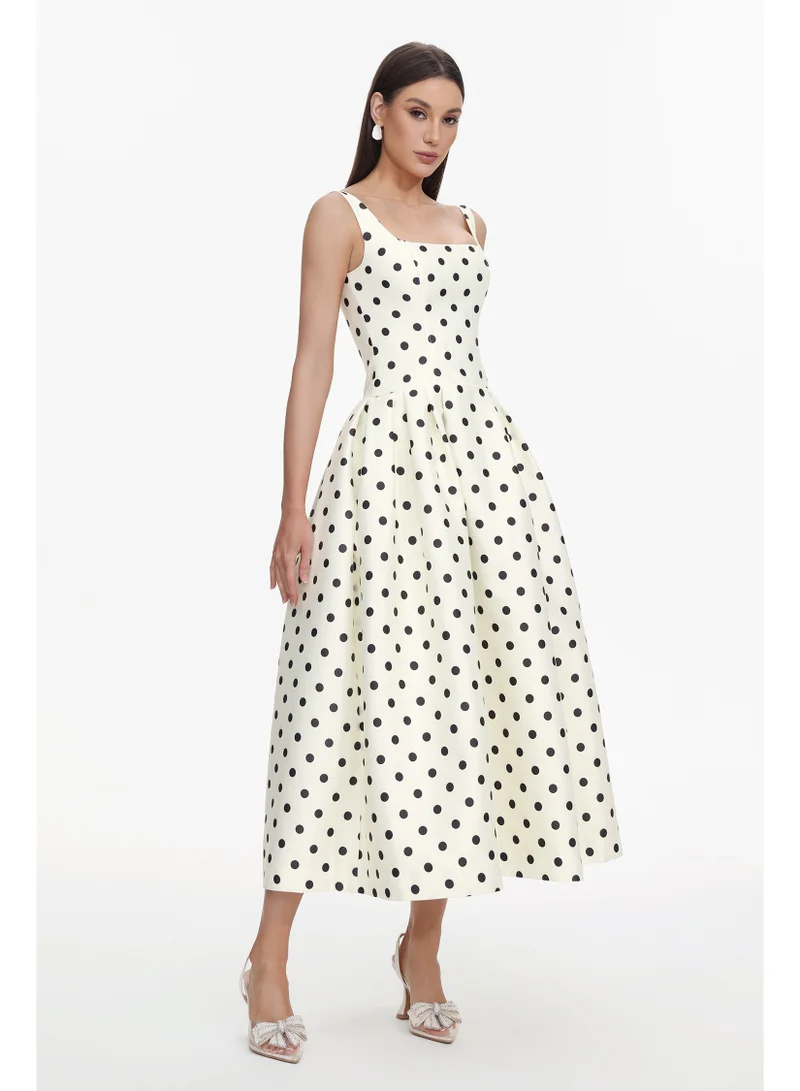 Bella Barnett  Zada Sleeveless Wave Point Maxi Dress for Women | Best Price UAE