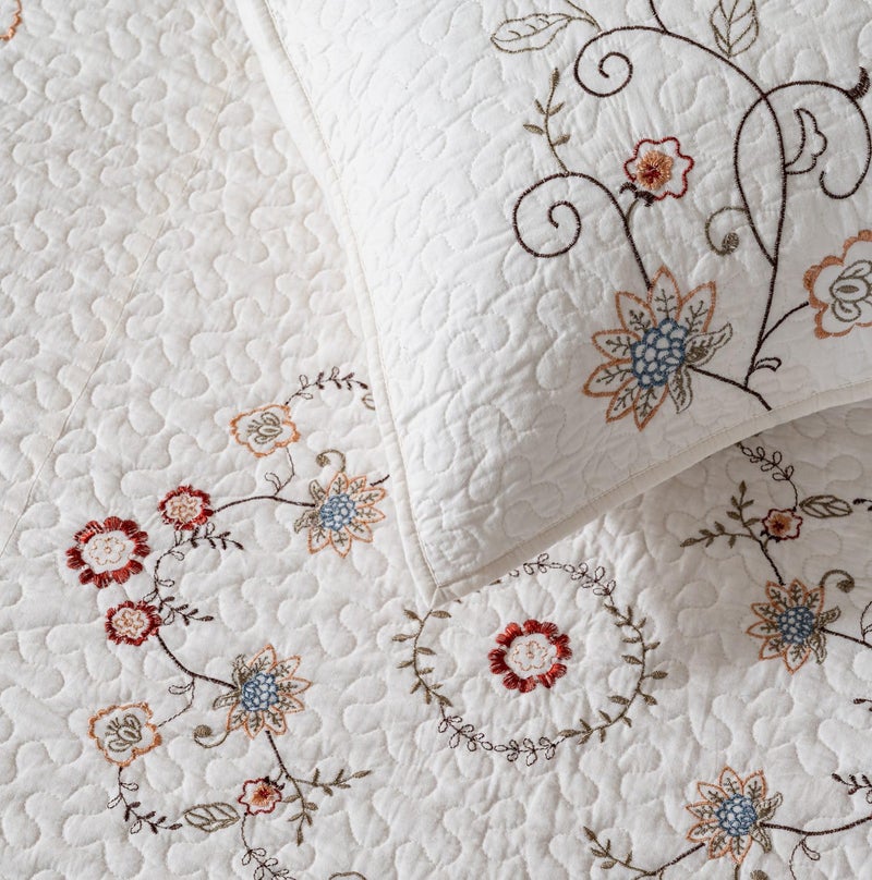 meadow park Embroidery Quilt Set 3-Piece Prewashed. 100% Cotton. Embroidery and Allover Quilting. King Size Bed Spread. Ivory Color. - Image 4