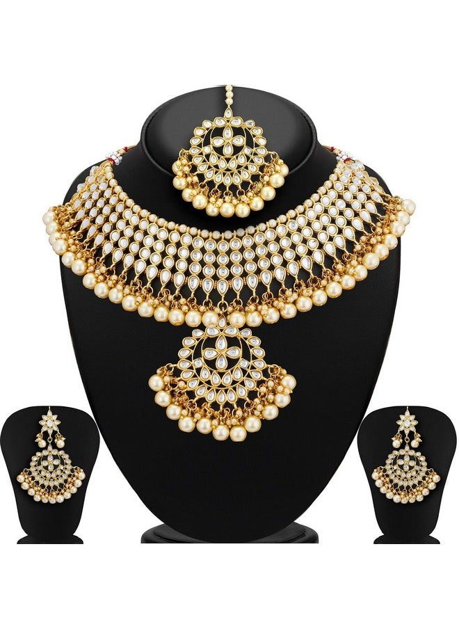 سوكهي طقم قلادة تشوكر من اللؤلؤ المطلي بالذهب من Sukkhi Trendy Kundan مع أقراط متدلية وMaangtikka للنساء والفتيات (N73544)  - Image 4