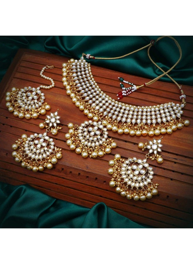 سوكهي طقم قلادة تشوكر من اللؤلؤ المطلي بالذهب من Sukkhi Trendy Kundan مع أقراط متدلية وMaangtikka للنساء والفتيات (N73544)  - Image 2
